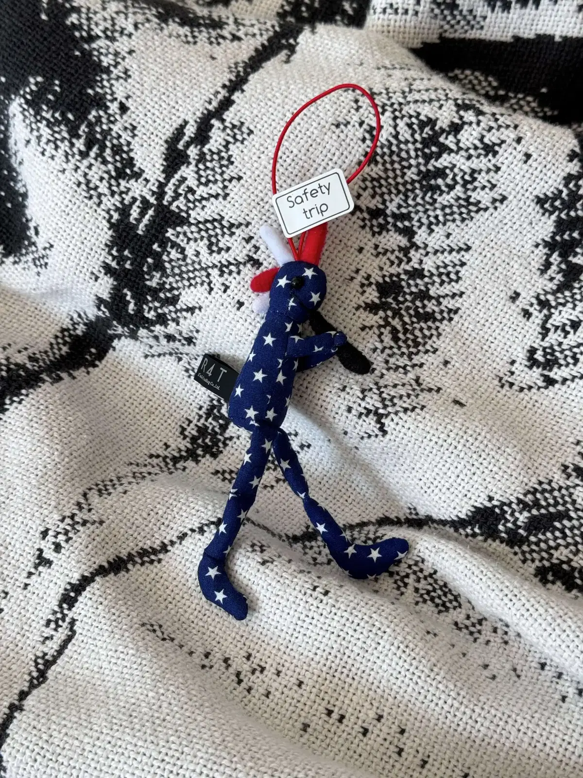 K,C R4T kokopelli keyring